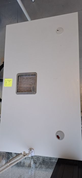 Stół do manicure z wbudowaną wentylacją Air Max