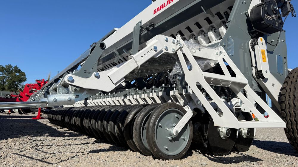 Зернова сівалка BARLAS дводискова ТУРЕЧЧИНА  4-х метрова