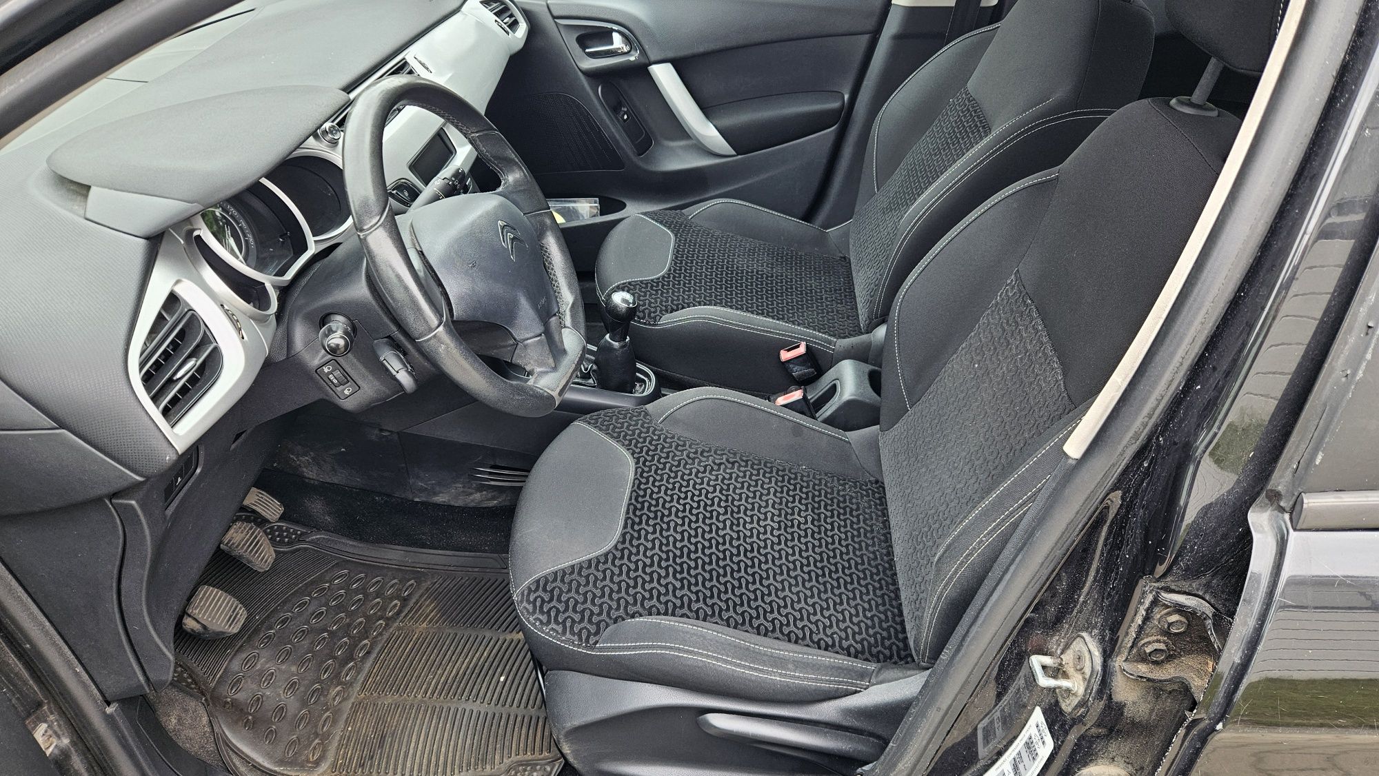 10r 189tys.km CITROEN C3 1,4 75KM klima sprawna opłacony