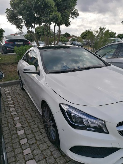 Mercedes CLA 180 D pack AMG com tecto de abrir