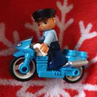 Policjant lego duplo motor