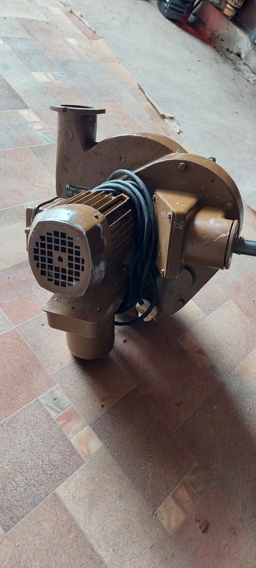 Електроручний вентилятор ФАП 1  100м3/ч для фпу-200