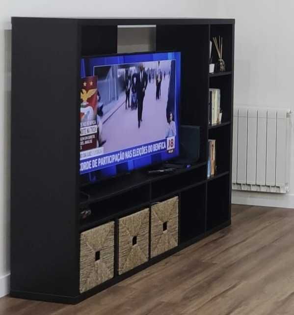 Móvel para arrumação/TV