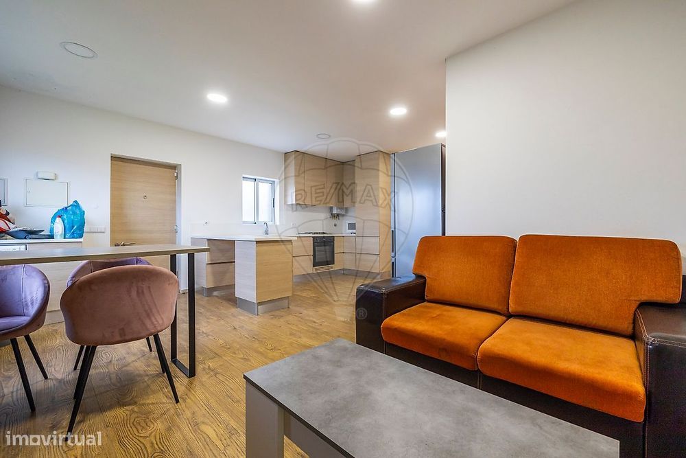 Moradia T2 para arrendamento