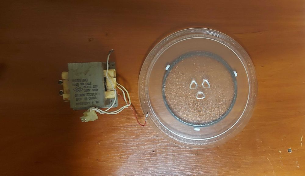 Трансформатор і тарілка від мікрохвильовки LG