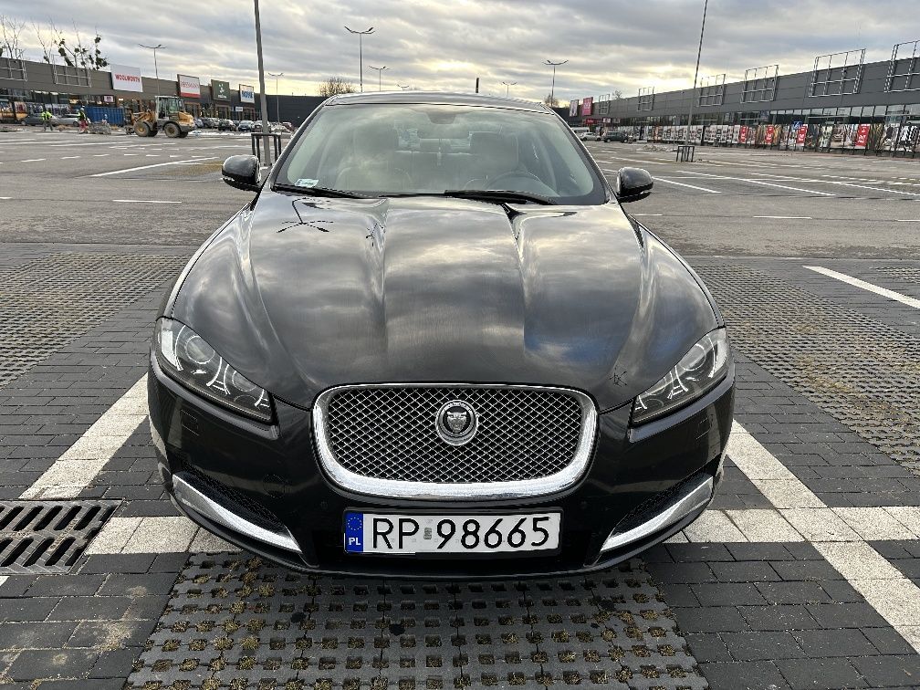 Jaguar xf 3.0sc 340km 4x4
