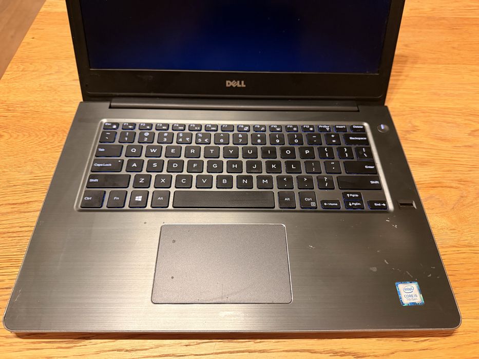 Dell Vostro 14 5468 i5, 8GB, SSD 250GB