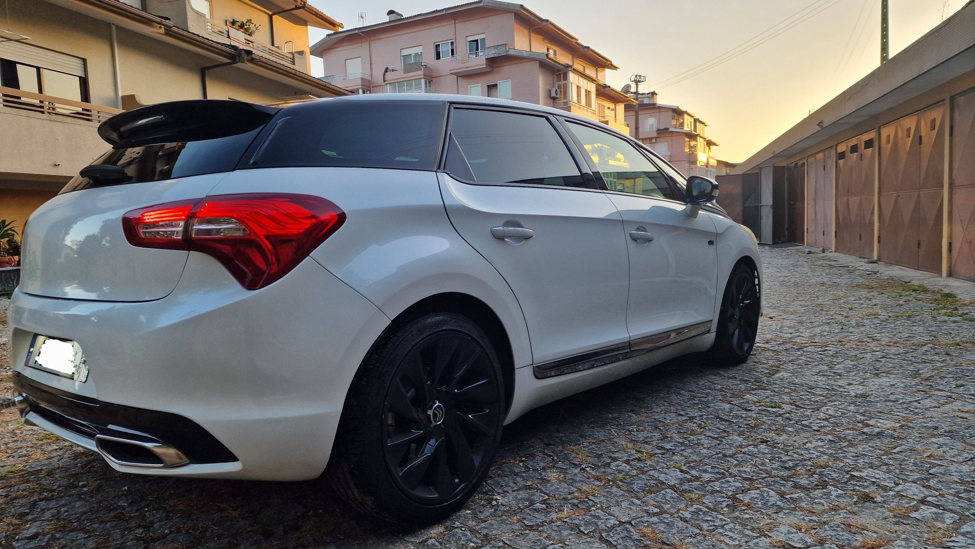 Citroen ds5 hybrid sport chick