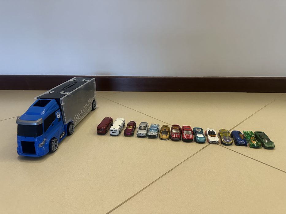 Zabawki - samochody, wozy strażackie, policja, karetka itp OKAZJA