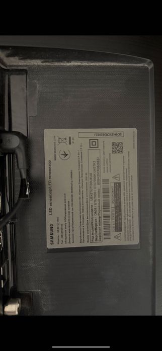 Телевизор Samsung UE43TU7100U поврежден