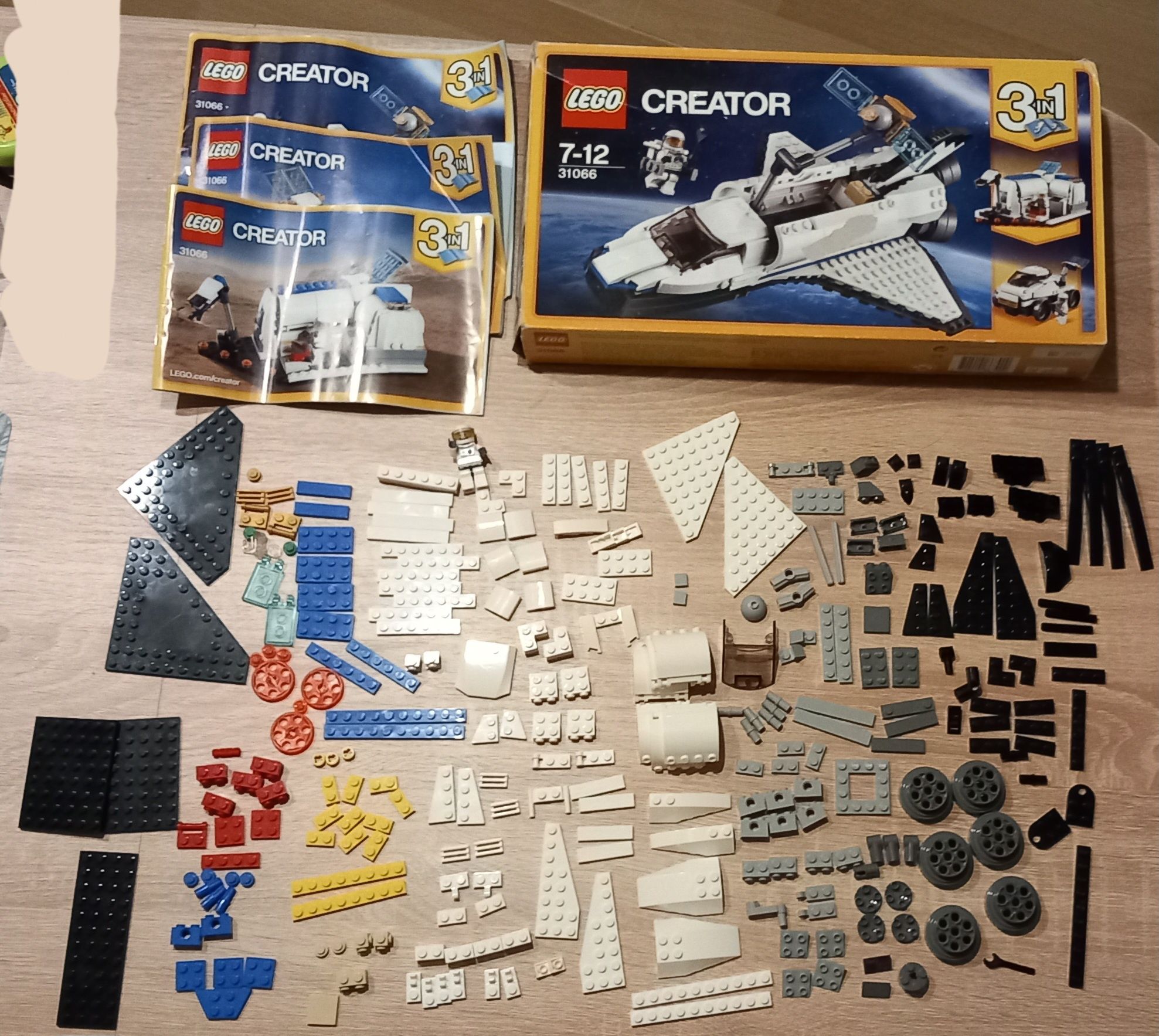 Lego creator 3w1 nr 31066 prom kosmiczny