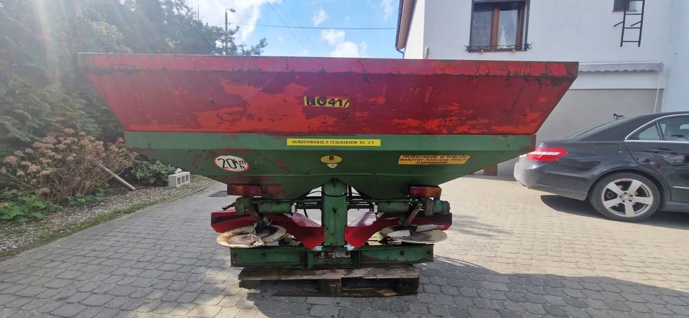 Unia Brzeg NO41 Krajowy Pierwszy właściciel Przekaźnik  Rozsiewacz nawozu używany