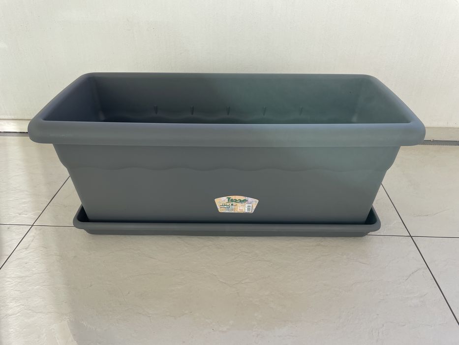 Floreira Cinza 100x44x40cm + Prato NOVO