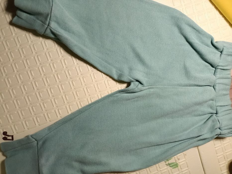 Яскравий комплект для малюка 4-6 міс

Опис:
Прод