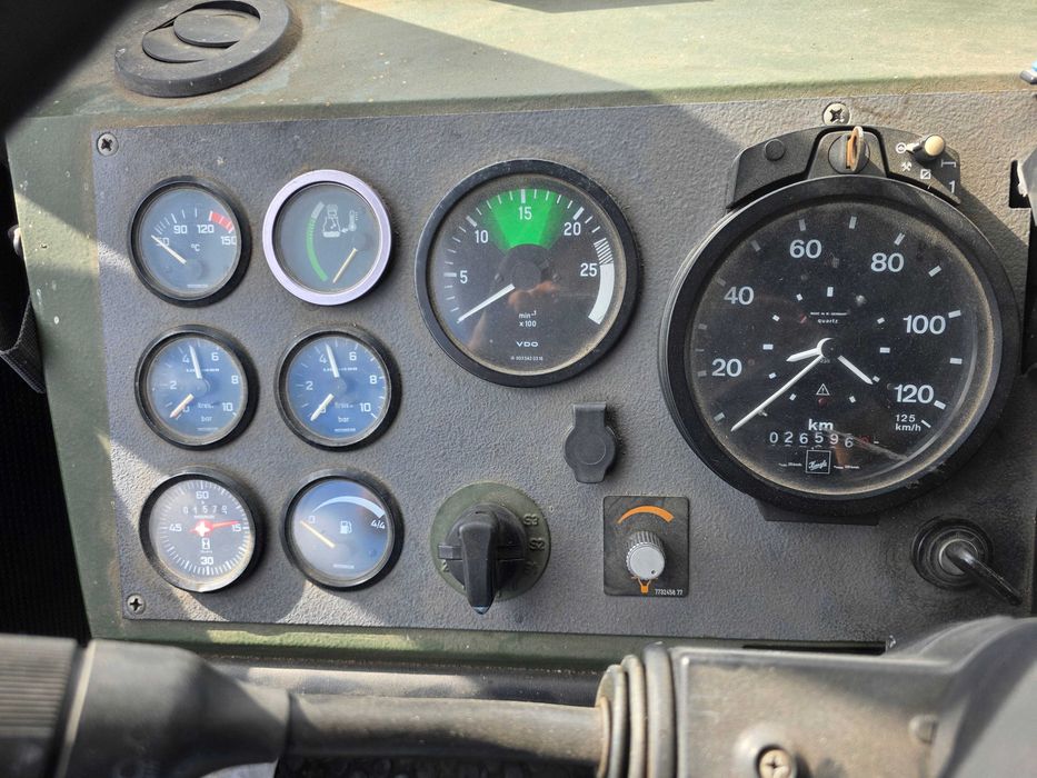 Dźwig liebherr UM109 FKL