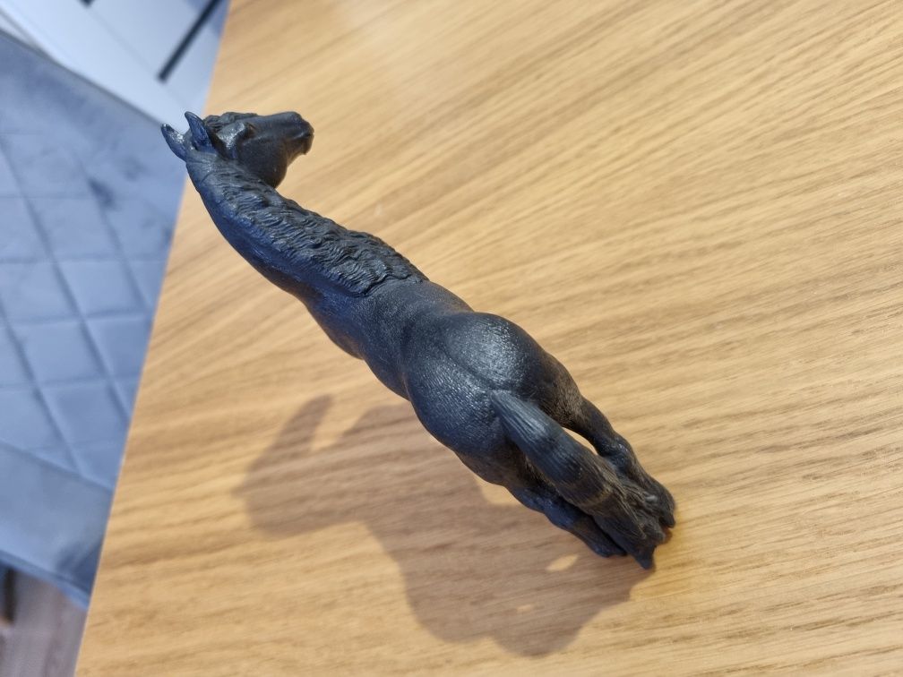 Ogier fryzyjski schleich