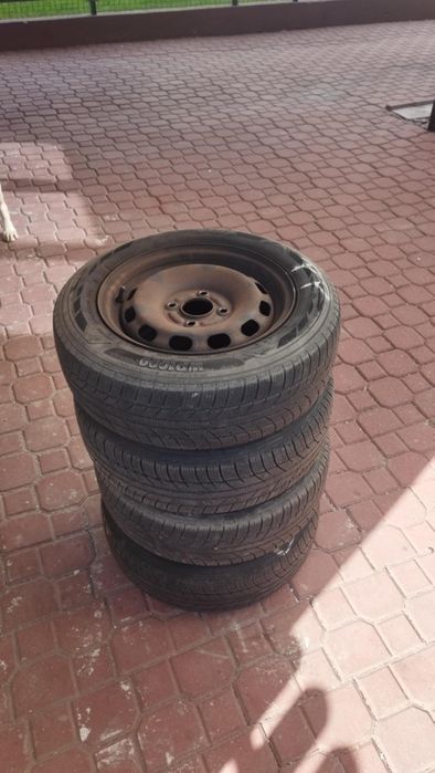 Opony zimowe z felgami 175/65/R14