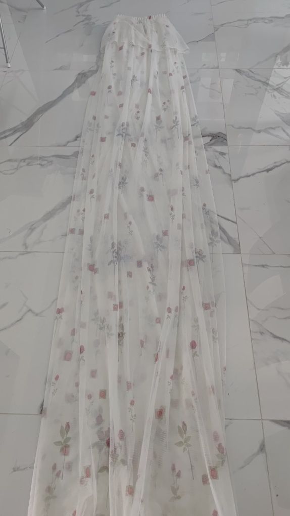 Śliczna duża firana 600cm x 270cm