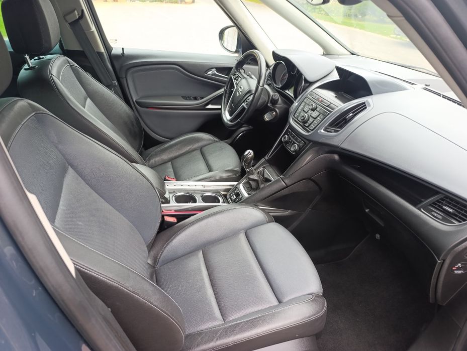 Opel Zafira model c 2014r 2.0 CDTI 170km bogato wyposażona
