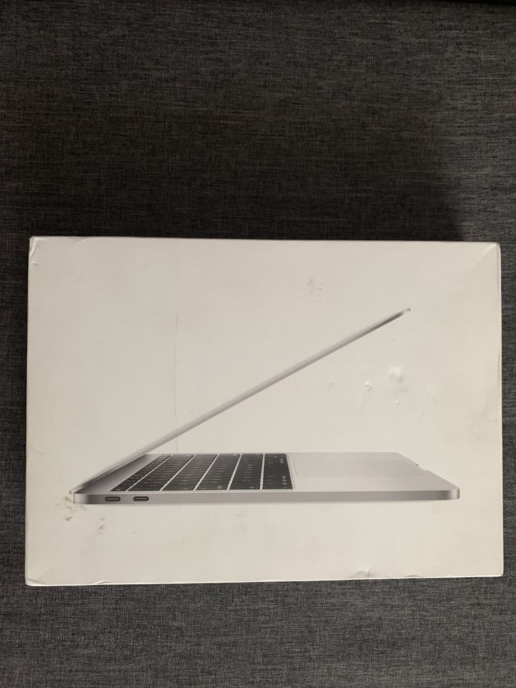 Macbook pro 2017 256гб