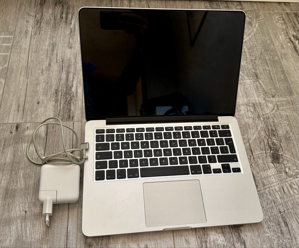 MacBook Pro 13” - super stan