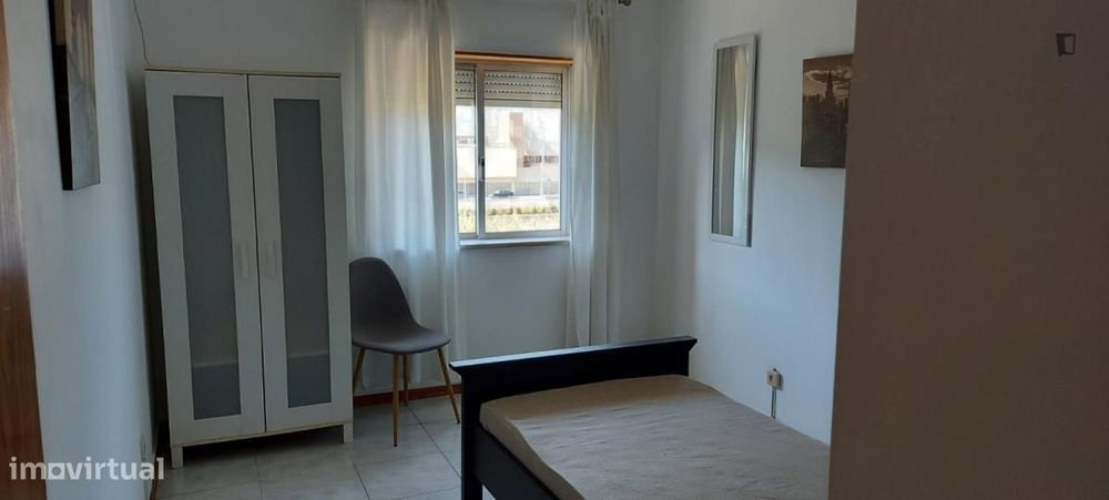 Quarto - localizado em Coselhas Coimbra