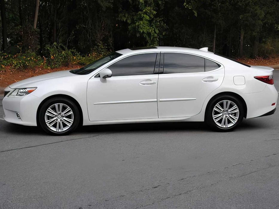 Lexus ES 350      2015