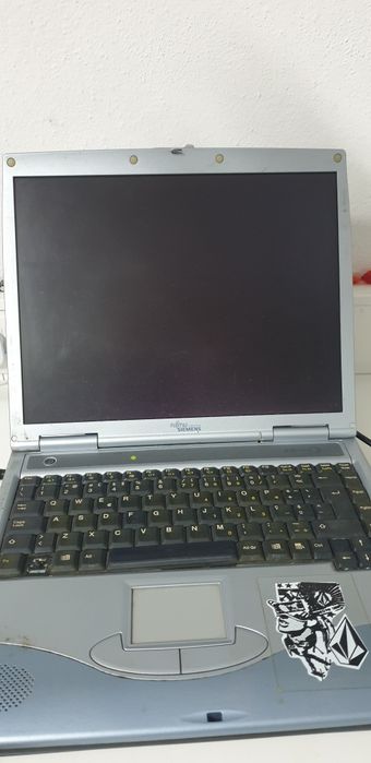 Portatil fujitsu siemens  modelo M6100