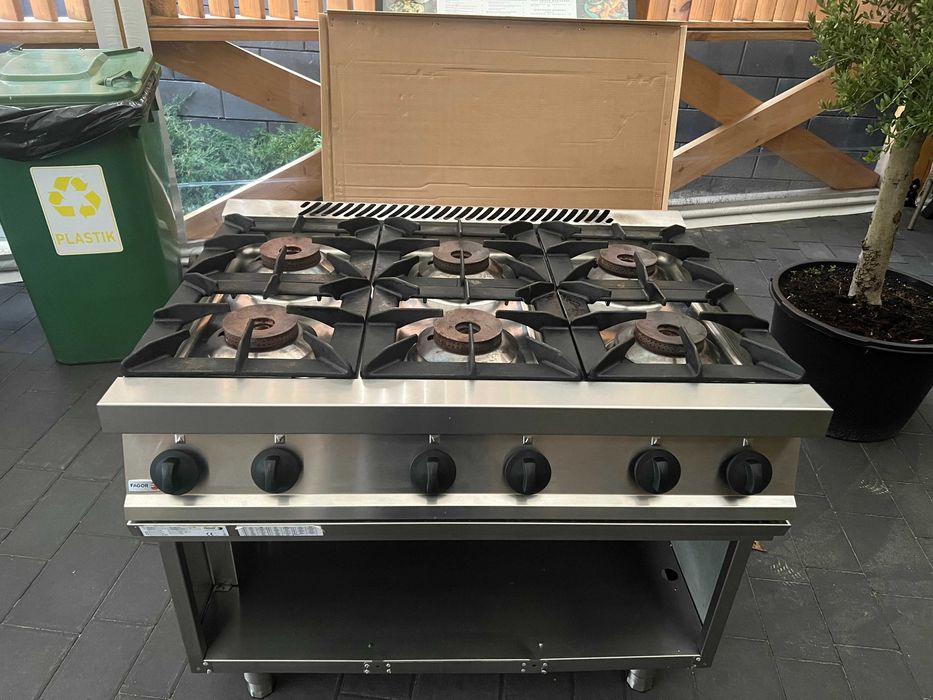 Kuchnia gazowa 6-palnikowa wolnostojąca FAGOR stan bardzo dobry