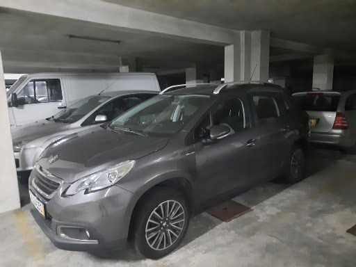 Peugeot 2008  1.2 Pure Tech  com 75KW (100CV) Muito Lindo