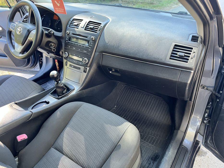 Toyota Avensis 1.8 benzyna klima Polecam !!!