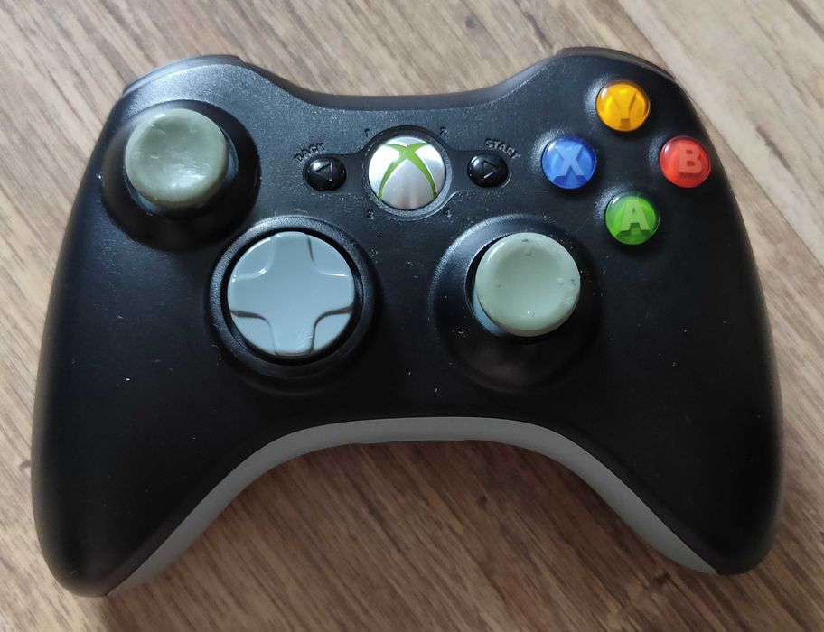 Bezprzewodowy Pad/Gamepad/kontroler do Konsoli XBOX 360 Czarny/biały