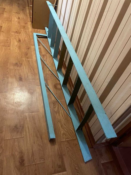 Драбина металева