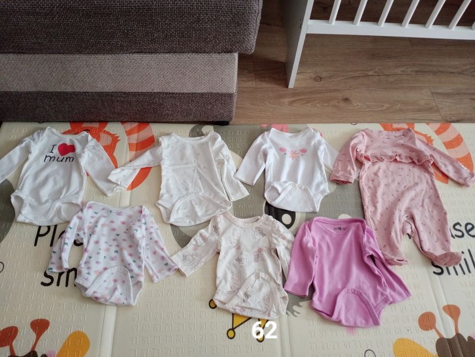 Ubranka dla dziewczynki od 56 do 74