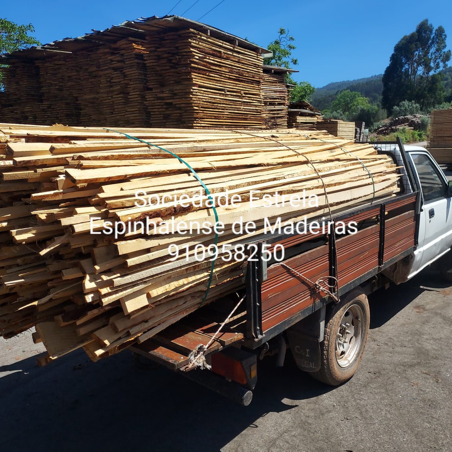 Cofragem corrente e de  medida fixa e barrotes