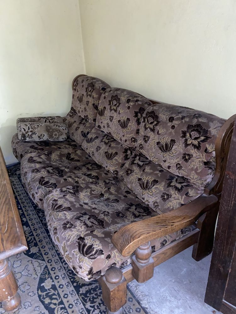 Zestaw wypoczynkowy vintage, stół,kanapa, stylowe fotele