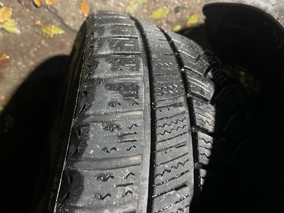 245/40/18 в дуже гарному стані 22року