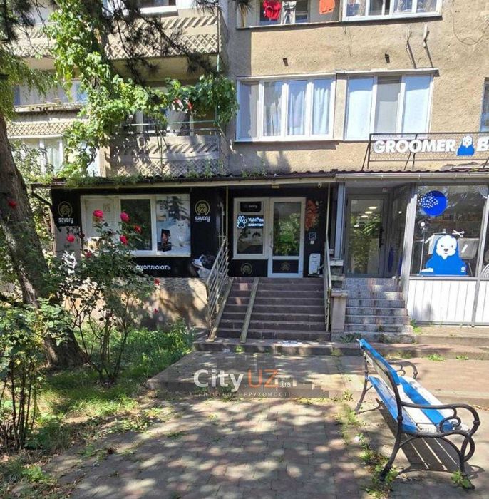 Продається комерційне приміщення на вул. Минайській