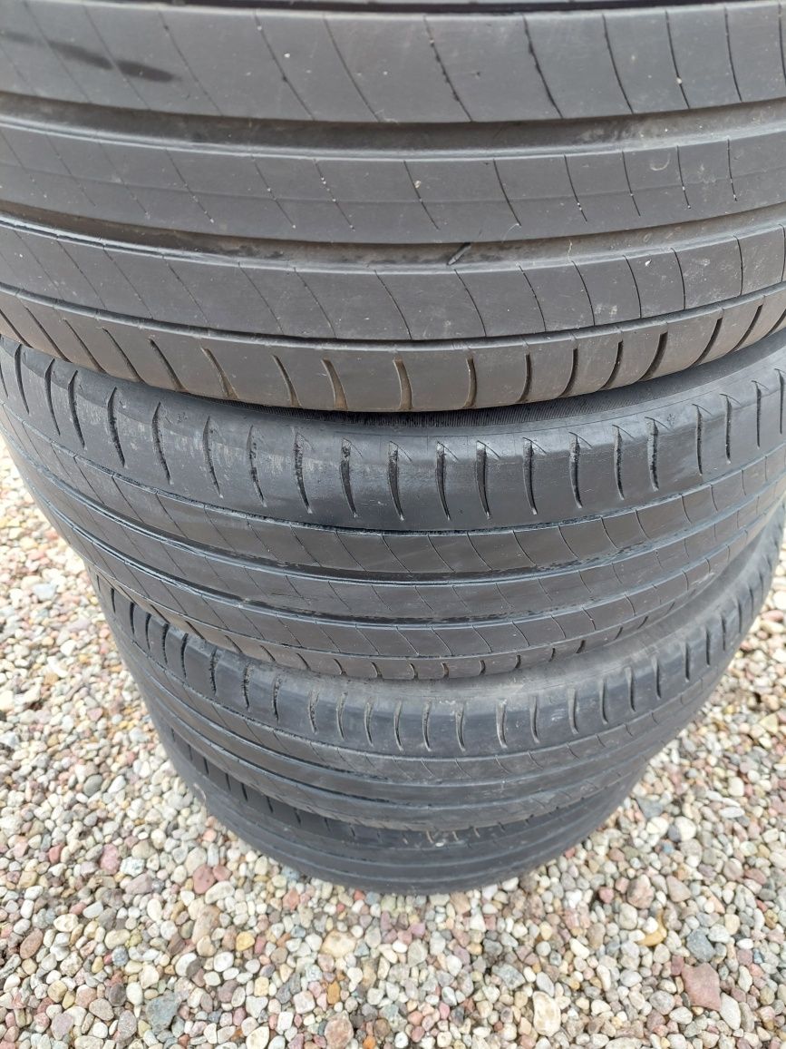 215/55r17 LATO Michelin