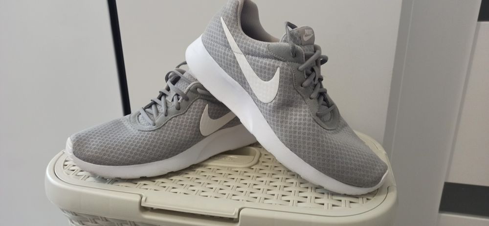 Nike Tanjun 42 rozmiar
