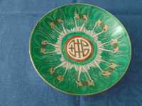 Taça redonda em porcelana oriental