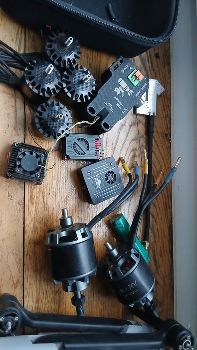 Продам fpv запчасти стек моторы vtx