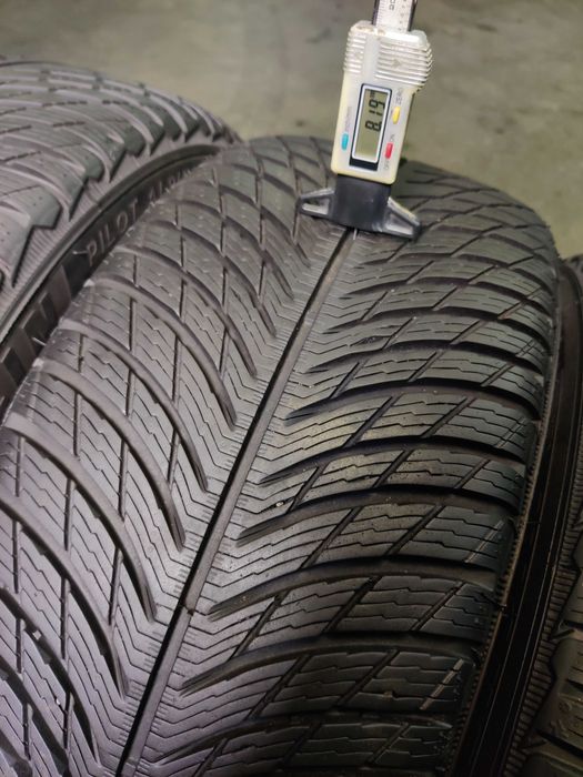 шини зимові Michelin Pilot Alpin5 R18 255 40-225 45 різноширокі