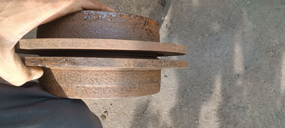 Продам задні тормозні диски Мерседес МЛ, W163