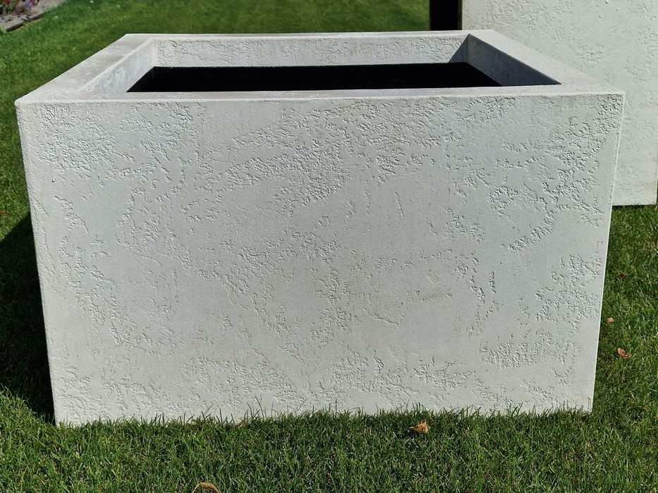 Donice ogrodowe bez dna styropianowe usztywniane siatką 70x70