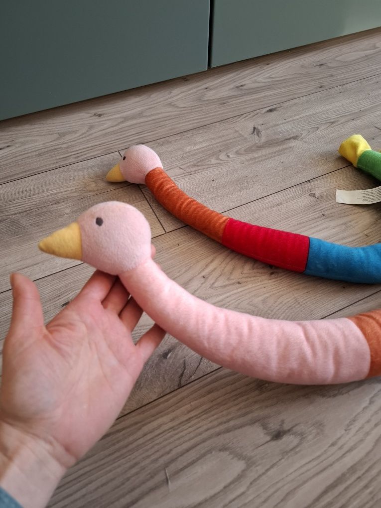 Sagoskatt Ikea maskotka kura wąż długa przytulanki małych projektantów