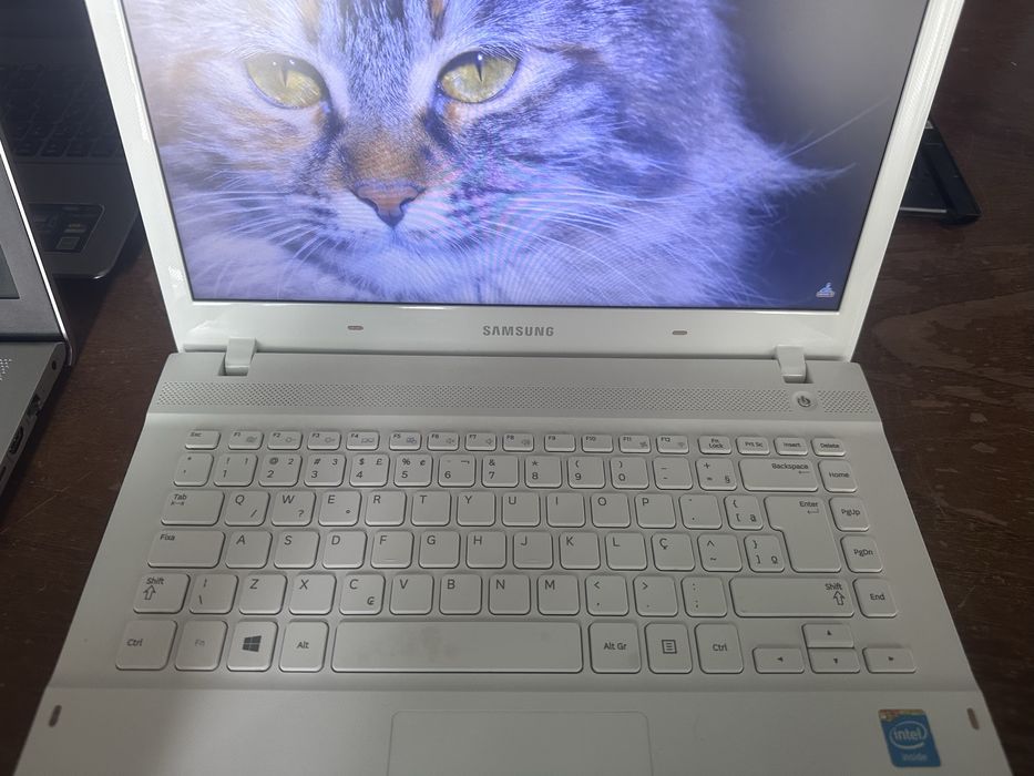 Portátil Samsung  em excelente estado,