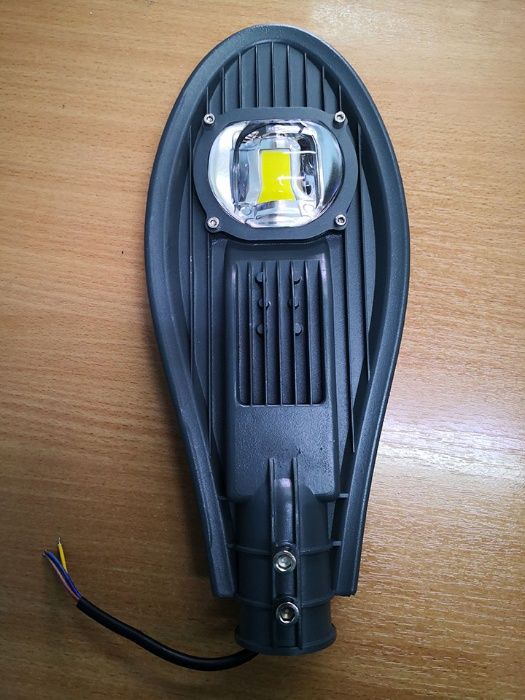 Светодиодный консольный LED светильник 30Вт. Фонарь на столб.