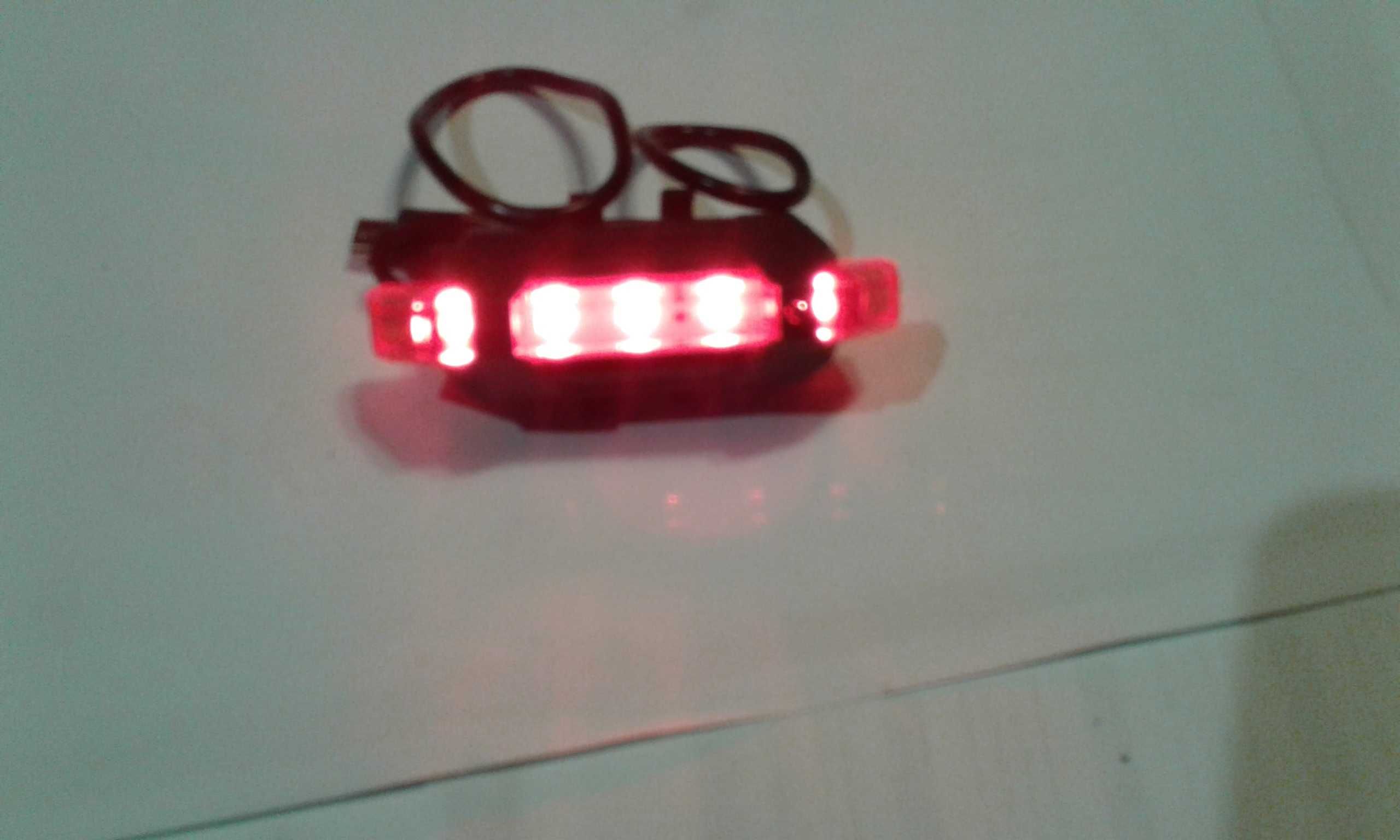 фонарь задний LED аккумуляторный красный велосипедный