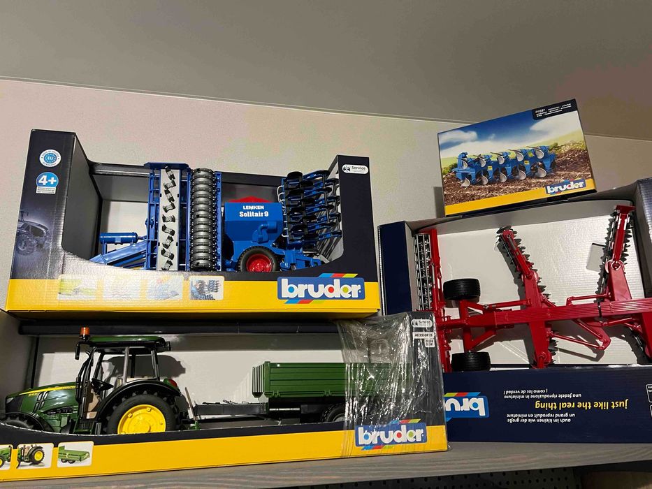 Іграшки Брудер. Bruder іграшки. комбай Bruder, Машинки Bruder